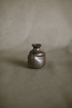 Load image into Gallery viewer, Iron Bud Vase