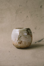 Load image into Gallery viewer, Japanese Hagi Vase 2