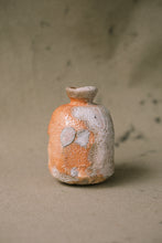 Load image into Gallery viewer, Japanese Shino Vase