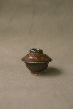 Load image into Gallery viewer, Japanese Lidded Yunomi 3