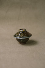Load image into Gallery viewer, Japanese Lidded Yunomi 3