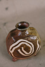 Load image into Gallery viewer, Marble Ash Vase 2