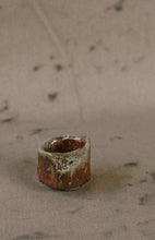 Load image into Gallery viewer, Japanese Kurinuki Teacup