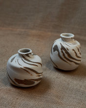 Load image into Gallery viewer, Bud Vase - Stratum