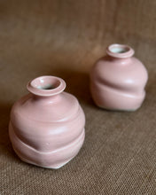 Load image into Gallery viewer, Bud Vase - Rose Quartz