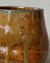 Load image into Gallery viewer, Bellied Mug - Rutile Rich Clay