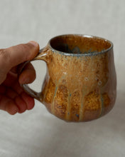 Load image into Gallery viewer, Bellied Mug - Rutile Rich Clay
