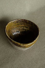 Load image into Gallery viewer, Woodfired australian ceramics glaze