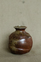 Load image into Gallery viewer, Woodfired ceramic bud vase