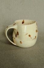 Load image into Gallery viewer, electric kiln glazed ceramic mug