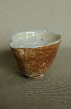 Load image into Gallery viewer, japanese ceramics match bowl anagama