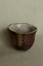 Load image into Gallery viewer, 胡麻 sodafired chawan teabowl